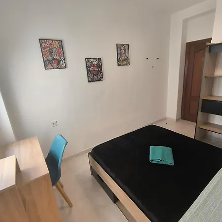 Shared With Host Homestay Alicante